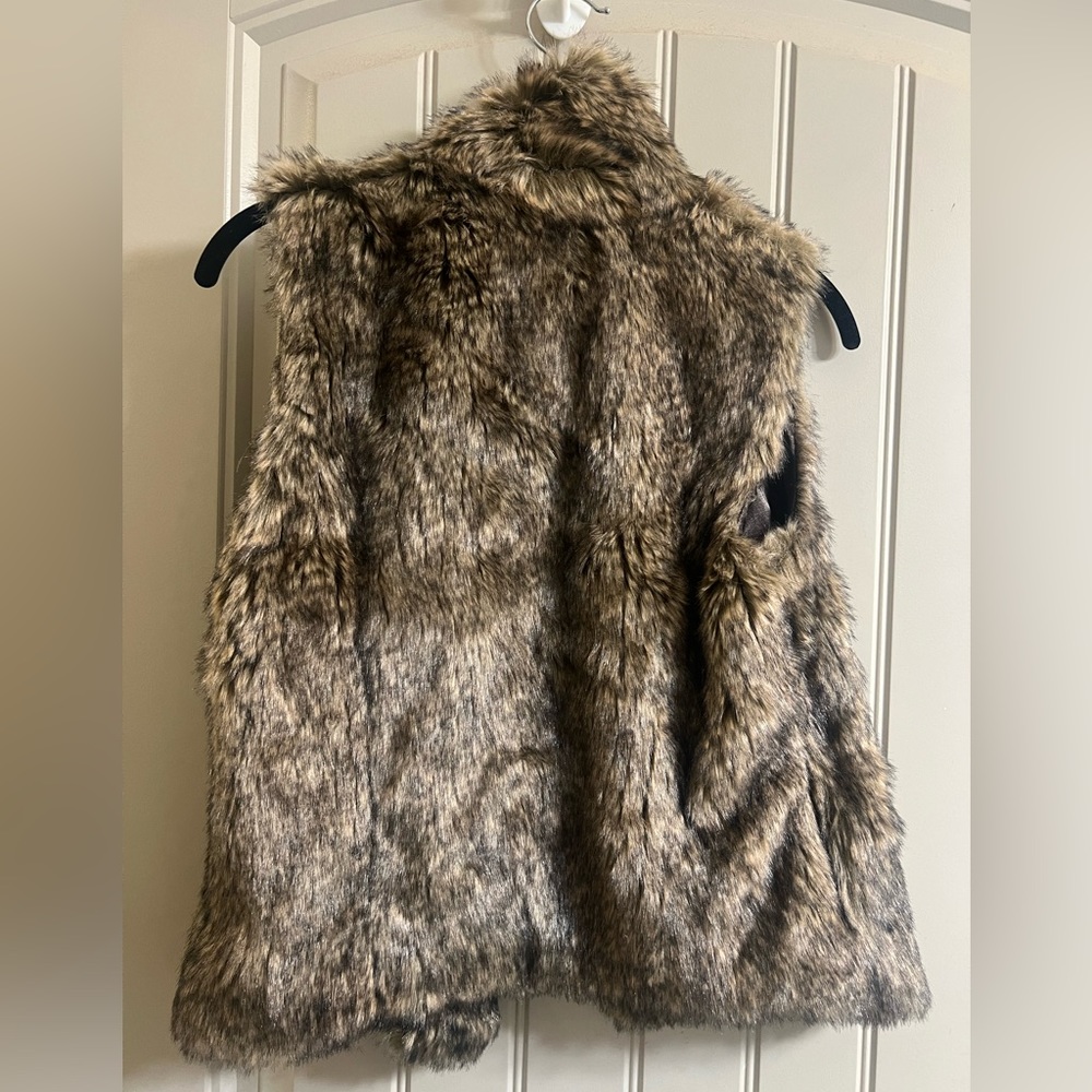 Abercrombie & fitch faux fur brown vest - Picture 2 of 12